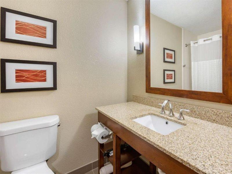 Comfort Inn Splash Harbor Bellville Экстерьер фото